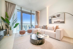 Luxury 2-BR with Amazing Views l Marina Gate 2